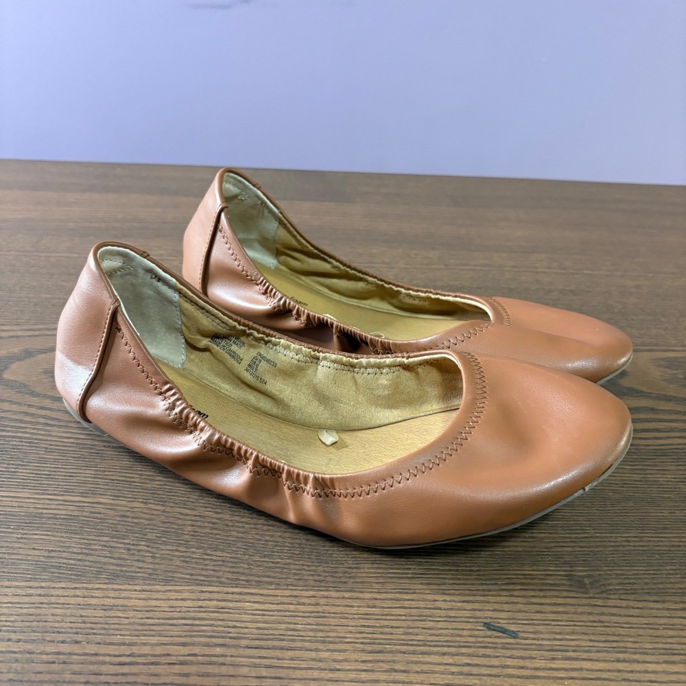 Time and Tru Ballet Flats Womens 10 Tan Excellent Memory Foam Slip On Shoes - Picture 2 of 10